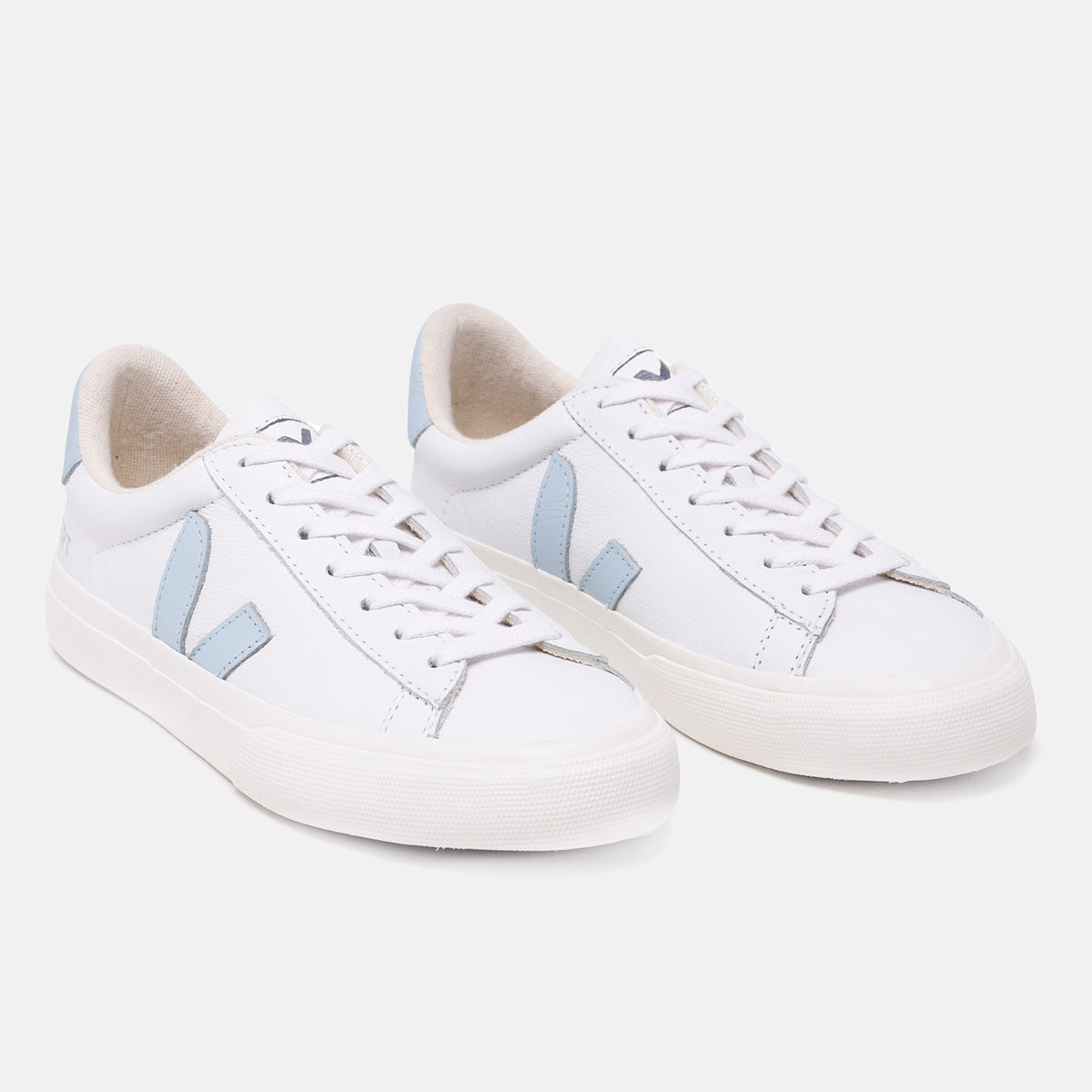 Compre 1 Leve 2 Pares Campo Suede Natural e Campo White Steel