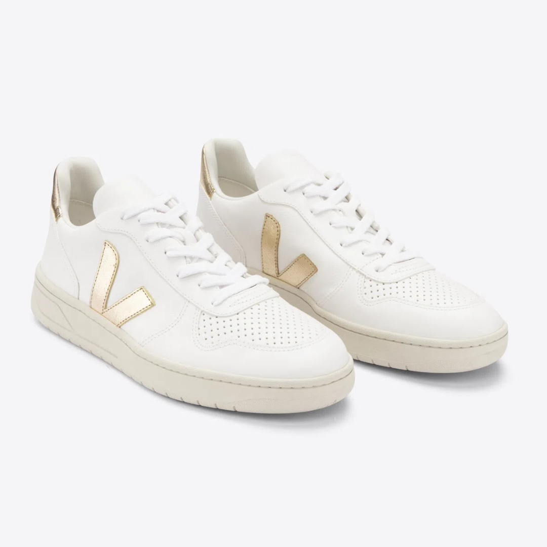 Compre 1 Leve 2 Pares Recife White Platine e V-10 White Platine